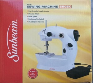 Sunbeam Mini Sewing Machine With Foot Pedal Sbo8k