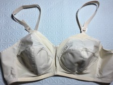 38B Vanity Fair Woman Vintage New 1980s Women's Wirefree CD/TS Femme Bra 532