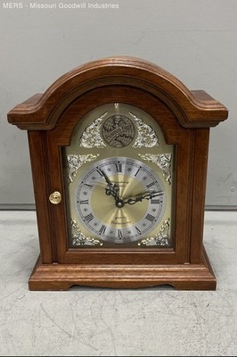 Strasbourg Manor Quartz Westminster Mantel Clock Tempus Fugit Wood Case Vintage