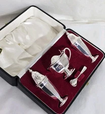 Antique Sterling silver Four piece cruet set. Sheffield 1965. By Viner's Ltd 