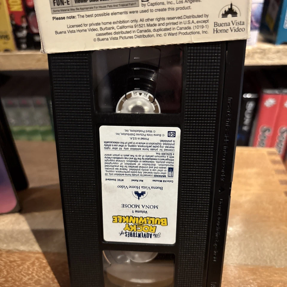 Fantasia / Muppets Space / How the Grinch Christmas / Rocky & Bullwinkle VHS Foto 4 de 4