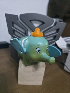 Vintage RARE Tomy Walt Disney Productions Blue Wind Up Dumbo Bath Toy READ