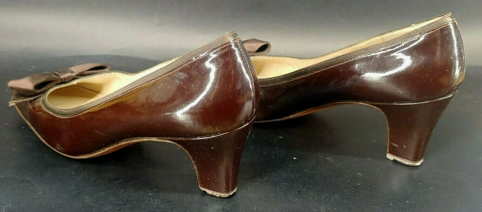 Saks Fifth Ave by Fenton Last Brown Patent Leather Satin Bow Kitten Heels 6 mABR - Image 3 of 4