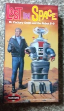 Polar Lights Lost in Space Dr. Zachary Smith and Robot B-9 Model NEW OPEN BOX