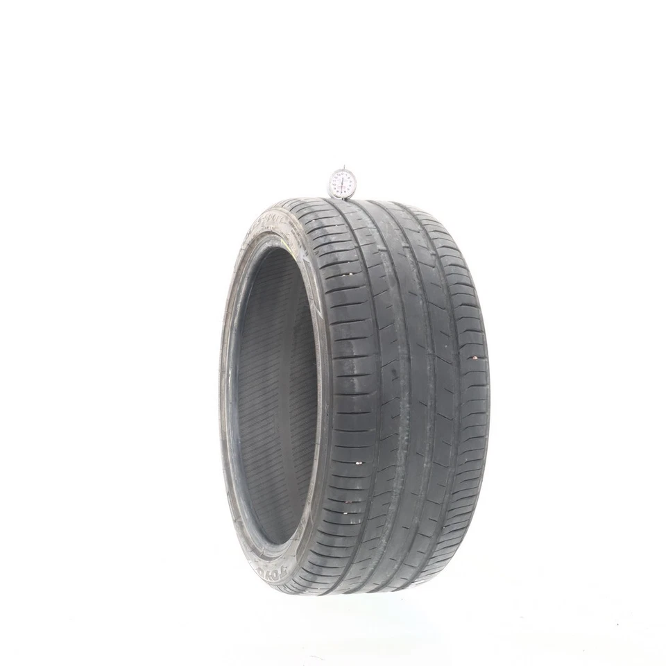 Used 255/35ZR19 Toyo Proxes Sport 96Y - 7/32 - Image 2 of 4