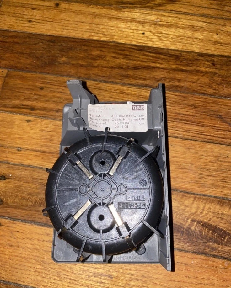 Porta-copos 2005-2011 Audi A6 Quattro console central traseiro porta-copos 4F1-862-534 - Imagem 3 de 4