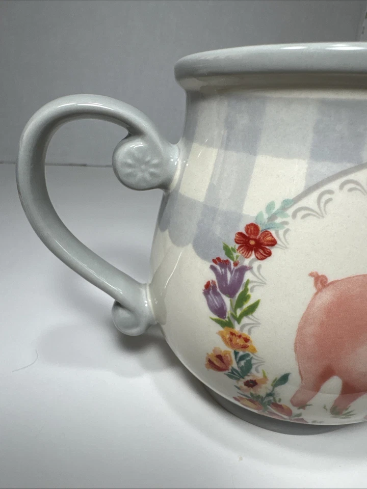 Pioneer Woman 15 oz. Taza de café Grey Gingham Country Farm diseño cerdo rosa BONITA Foto 2 de 4