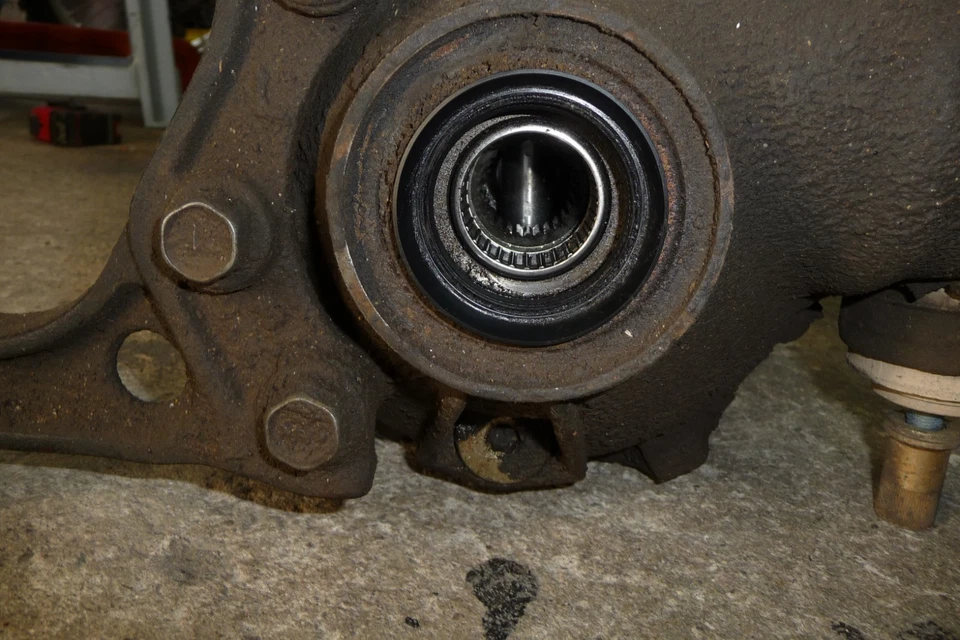 Toyota Tacoma 4Runner Tundra Sequoia 4WD FRONT DIFFERENTIAL 4.30:1 04A ADD 96-04 - Image 3 of 4