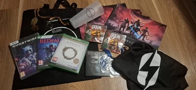 Lot Bethesda The Elder Scrolls Online + Gros Lot jeux et goodies - Photo 1/4