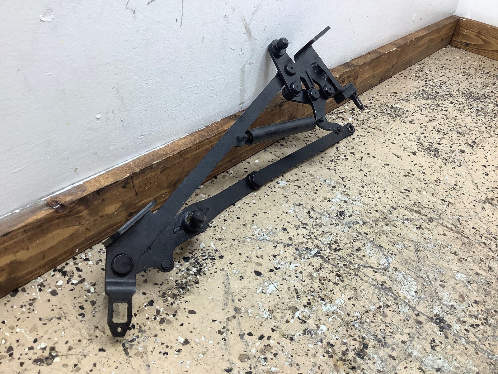 McLaren 570S MSO X 2016-2020 Left Engine lid hinge