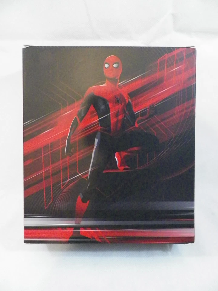 Mezco One 12 Collective Spider-Man Far From Home - Deluxe Edition Action Figure - Image 3 of 4