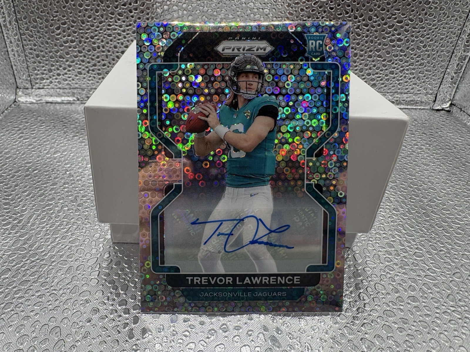 TREVOR LAWRENCE 2021 PANINI PRIZM NO HUDDLE DISCO ROOKIE AUTO #331 JAGUARS