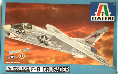   Italeri 1230 1:72 Vought F-8 Crusader (GN219-12R2/9)
