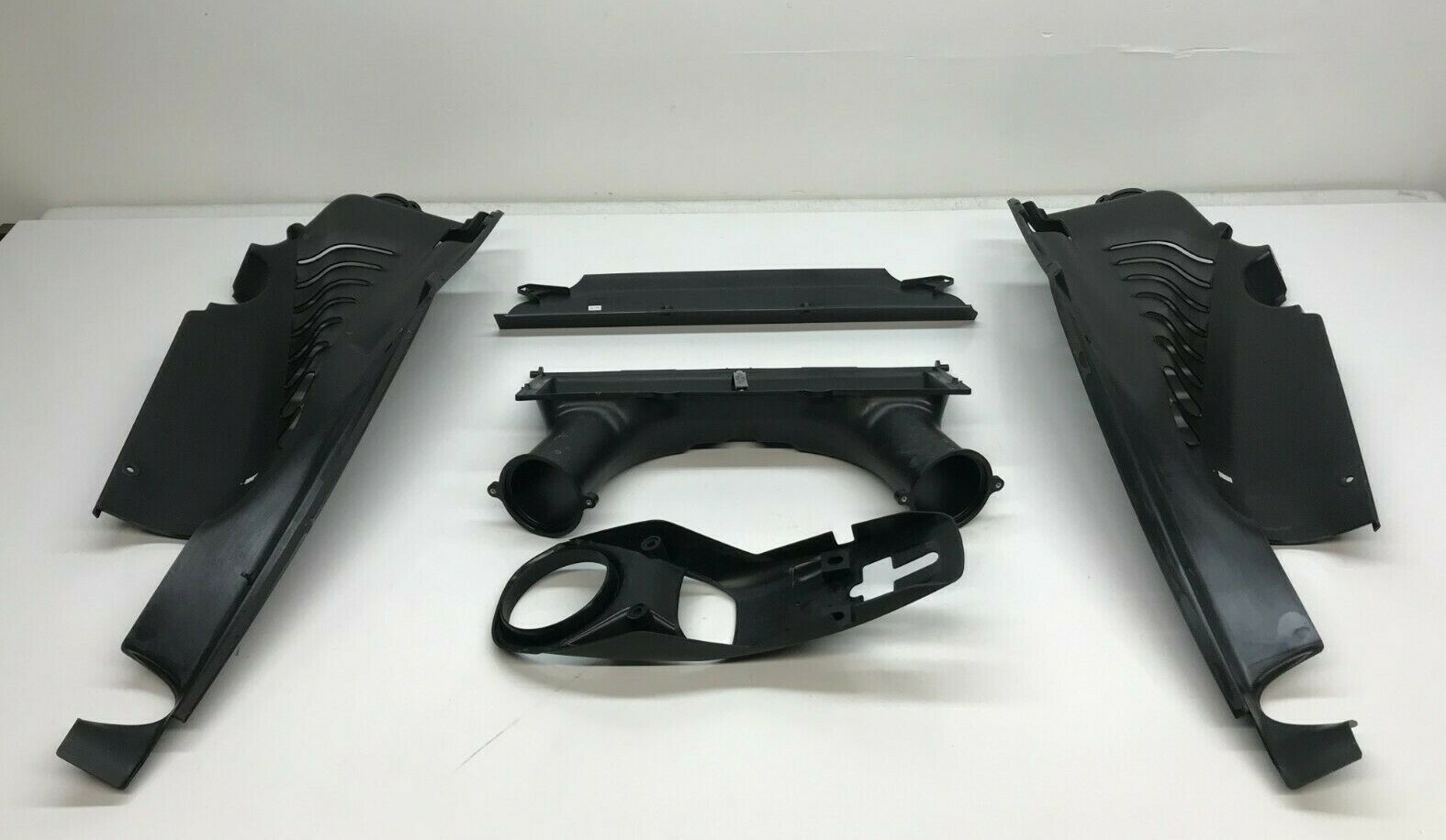 FERRARI 488 GTB REAR ENGINE BAY COVER PANELS TRIM SET OEM 86258200 86258000