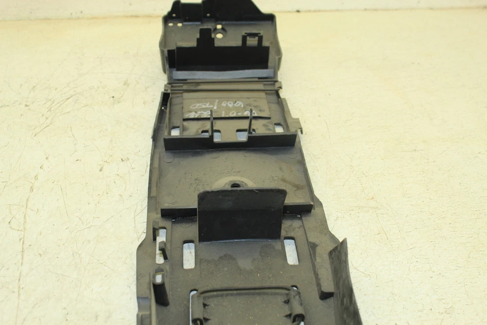 Guardabarros trasero Suzuki GSXR750 2006 OEM A-24D Foto 3 de 4