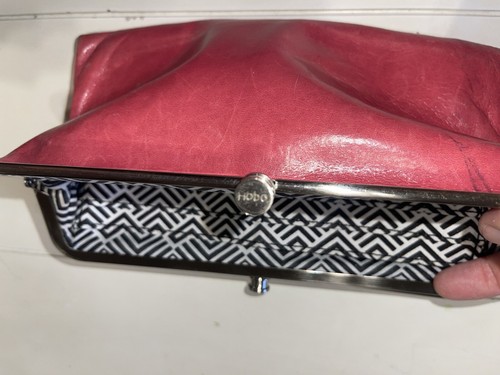 Hobo The Original Pink Distressed Leather Lauren Clutch Kiss Lock Wallet - Picture 9 of 9