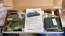 Woodland Scenics 785-927 Scenery Learning Kit -- Builds 10 x 18" HO Diorama