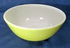 Vintage 4 Quart  Pyrex Mixing Bowl Yellow 404 USA
