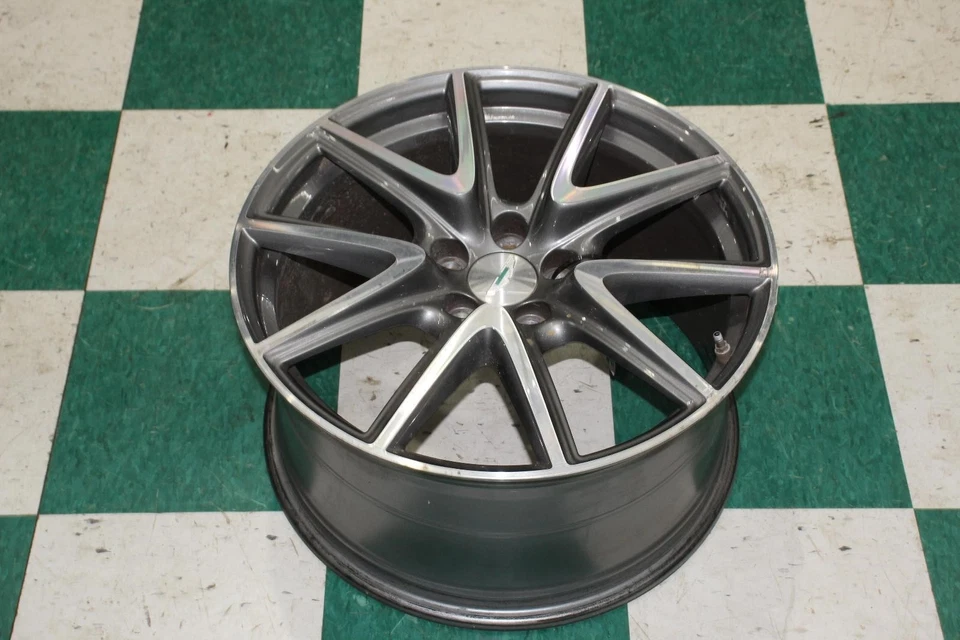 11-17 Aston Martin Vantage *SCUFFS* Grey Machine Face Five V Spoke 19" Wheel Rim - Image 4 of 4