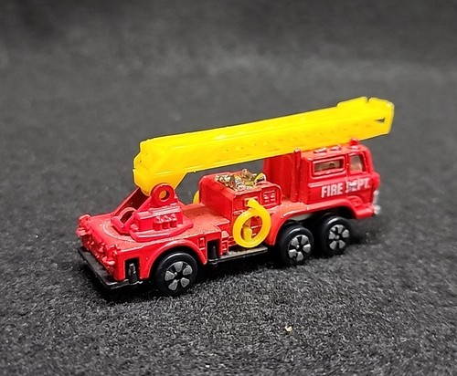 Playart Peelers Fire Engine - Picture 3 of 7