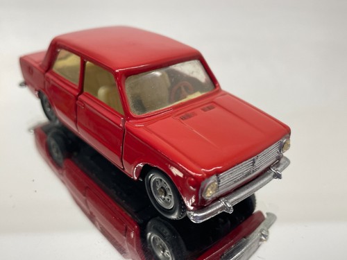 MERCURY 46 FIAT 124 BERLINA -RED 1:43- GOOD CONDITION - 507 - Imagen 8 de 8