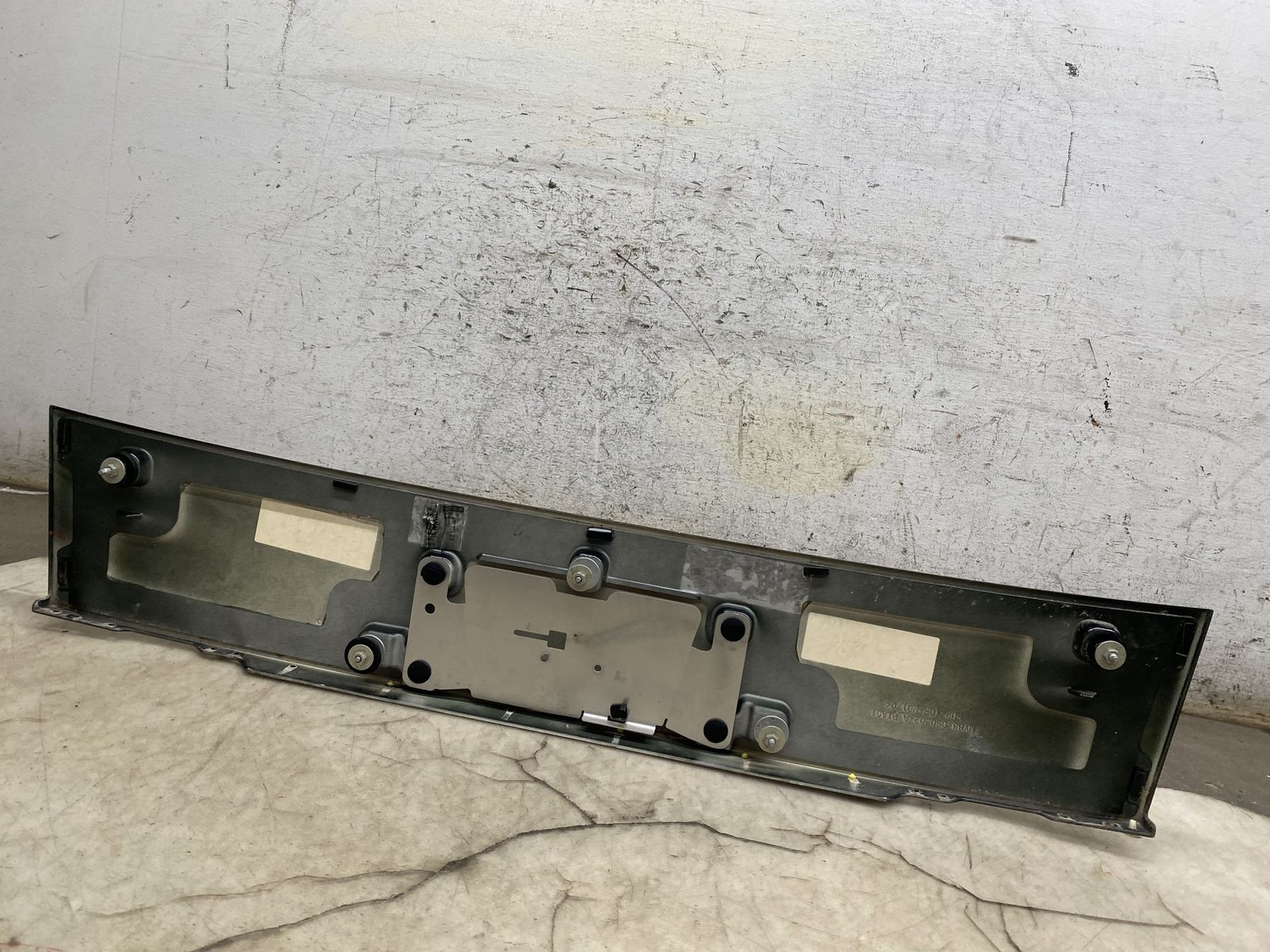 2020-2025 ASTON MARTIN DBX OEM REAR ROOF MOLDING TRIM COVER PANEL MY83-C50202