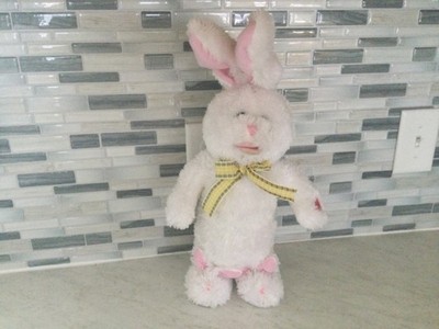ANIMATED ''HERE COMES PETER COTTON TAIL'' PLUSH BUNNY TESTED WORKS