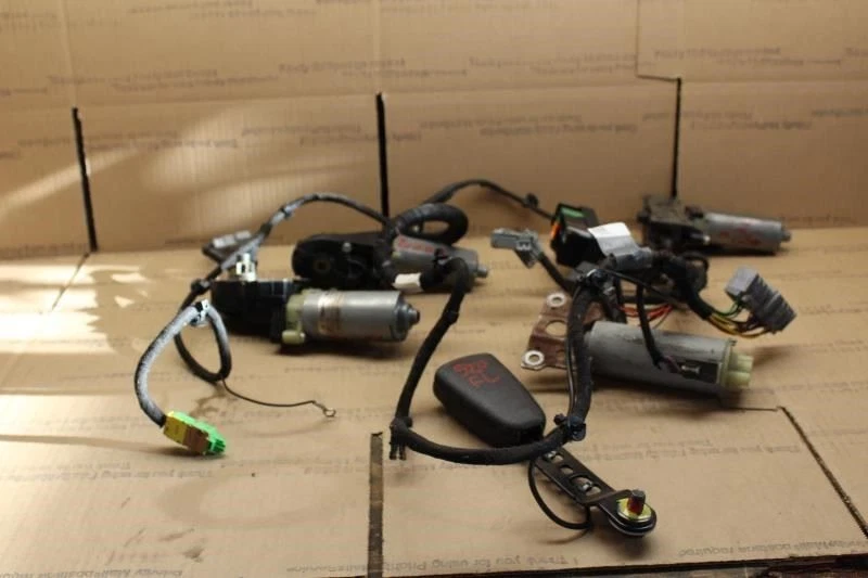 Volvo V70 2005 2006 2007 asiento delantero del conductor motores arnés de cables hebilla del cinturón de seguridad Foto 2 de 4