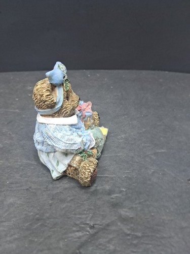 ❤️ Girl BEAR Christmas Resin Figurine Decoration - Picture 5 of 6