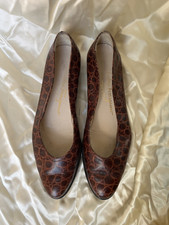 Salvatore Ferragamo Boutique Brown Croc Embossed Leather Flats Size 7 AA