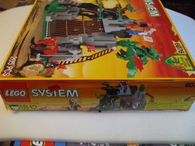 LEGO Castle: Dark Dragon's Den (6076) - 1993 - NEW! RARE!
