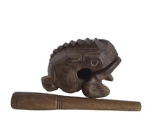 NATURAL HAND-CARVED WOODEN PERCUSSION CHILEAN FROG MUSICAL INSTRUMENT