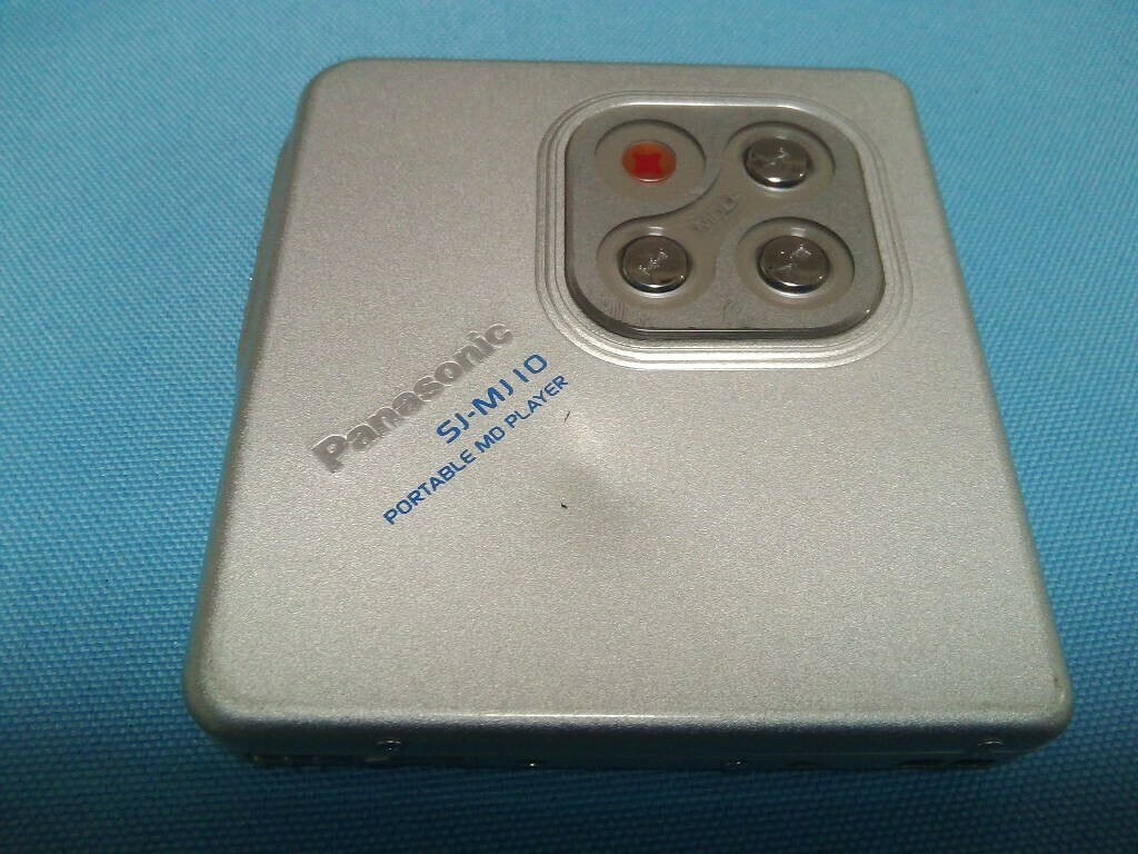 パナソニック製MD プレイヤーPanasonic SJ-M J10-A Amazon | Panasonic ポータブルMDプレーヤー SJ-MJ10ピンク