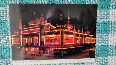VINTAGE POST CARD WORLD'S ONLY CORN PALACE @ NIGHT SOUTH DAKOTA