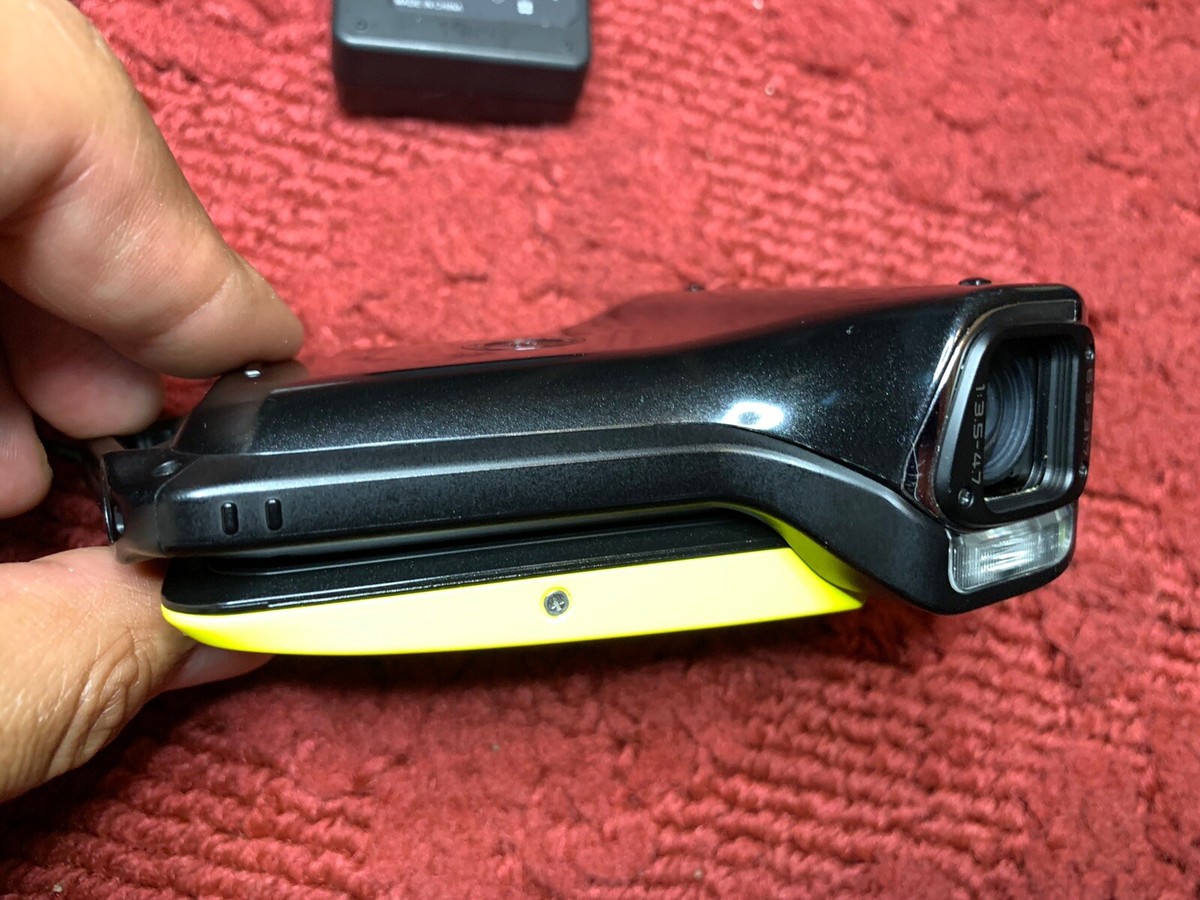 SANYO - ＳＡＮＹＯ　ＤＭＣ－ＣＡ９ Sanyo VPC-CA9 Dual Camcorder CAMERA Yellow Waterproof HD