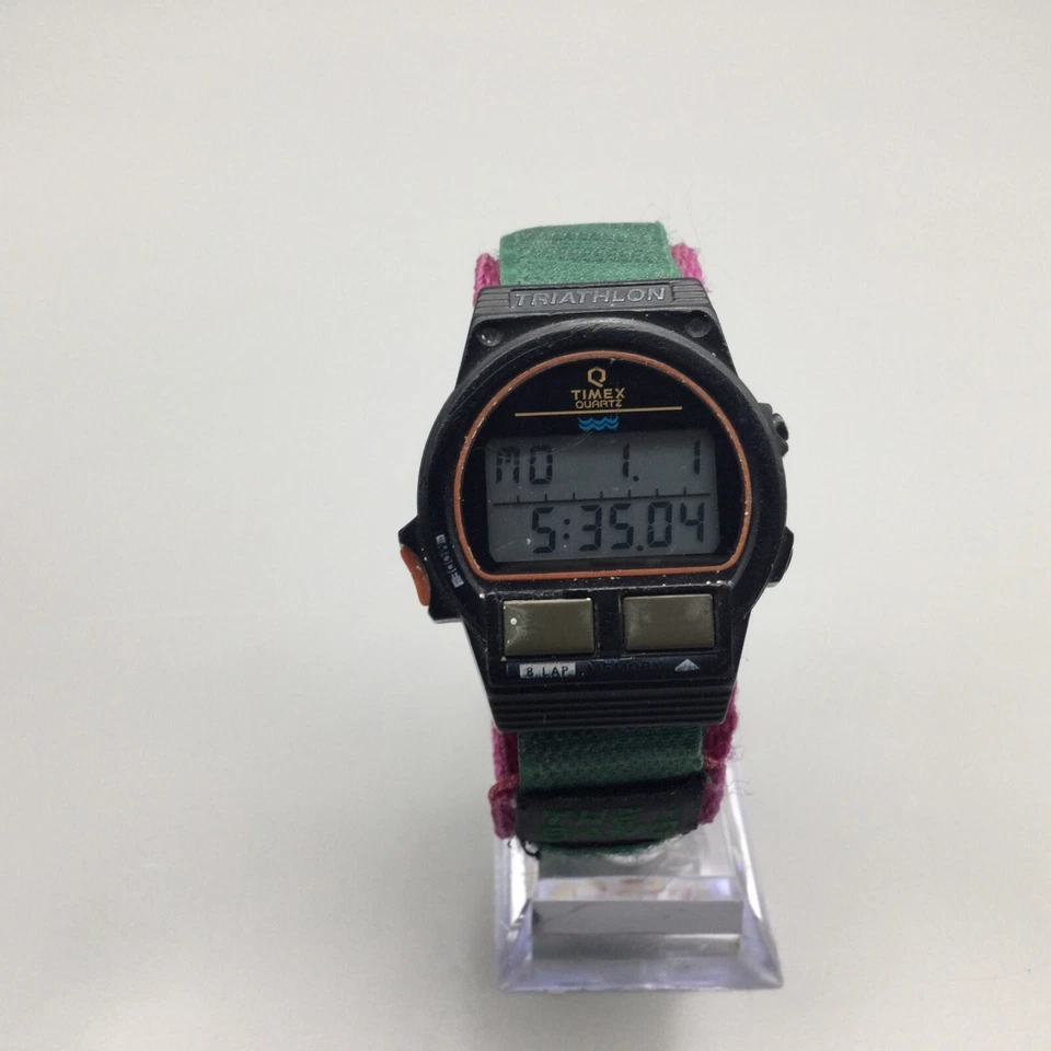 Reloj De Colección Timex Q Triatlón Hombre 35mm Negro Nylon Banda Indiglo Batería Nueva Foto 2 de 4