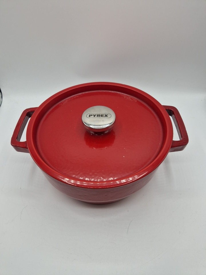 Pyrex Cast Iron Casserole Pot Dish 3.6 Litre Red Enamel 24.5cm With