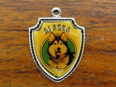 Vintage sterling silver ALASKA MALAMUTE ALASKAN HUSKY TRAVEL SHIELD charm 41-16