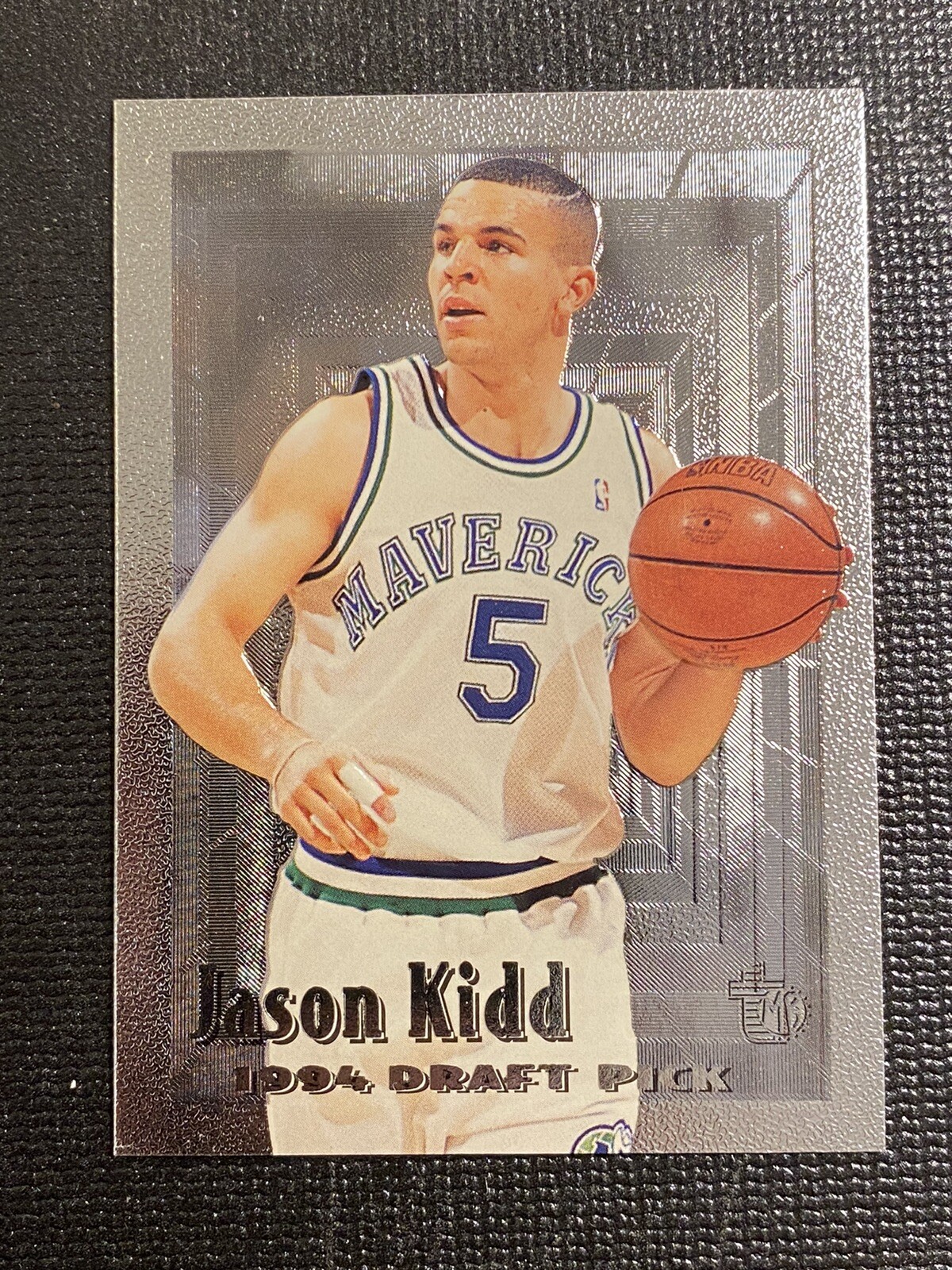 1994-95 Topps Embossed MB Jason Kidd #102 RC Silver Rookie Card