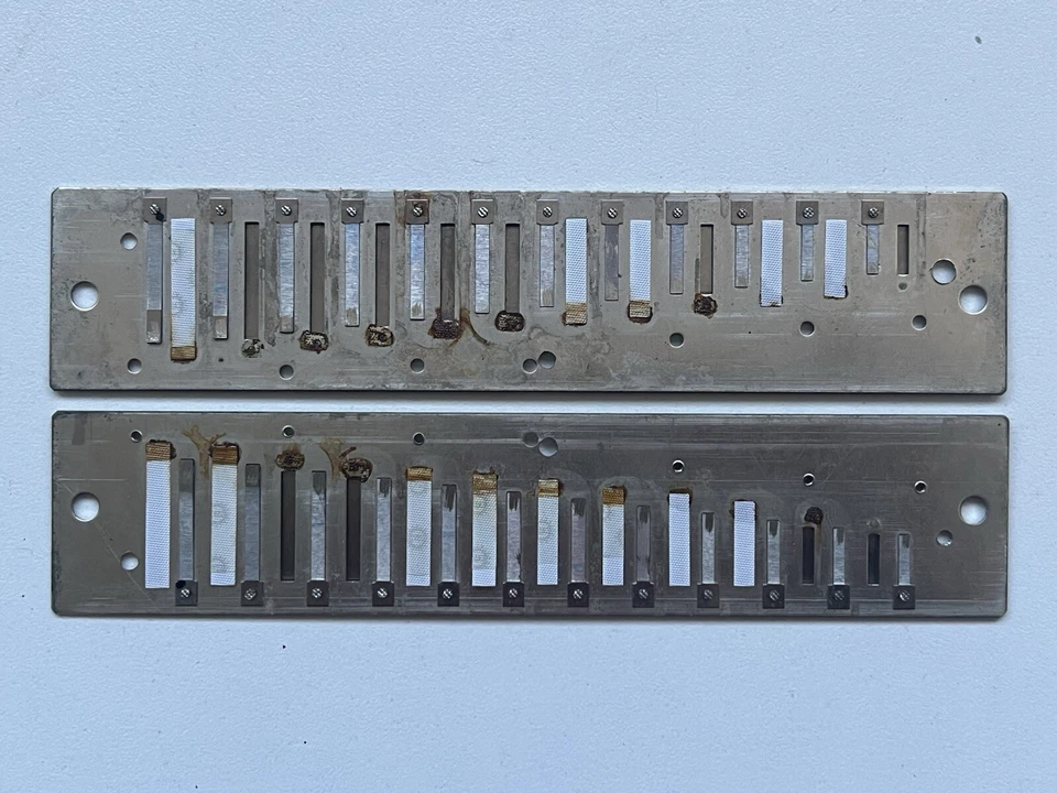 Seydel Saxony Reed Plates & Fixings - Image 2 of 3