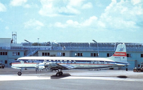 Airline Postcards        National Airlines Douglas DC-7 - Picture 1 of 2