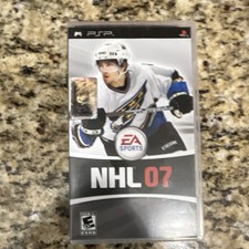 EA SPORTS NHL 07 Sony PSP (2006) Hockey, Multiplayer E10+ NTSC-U/C