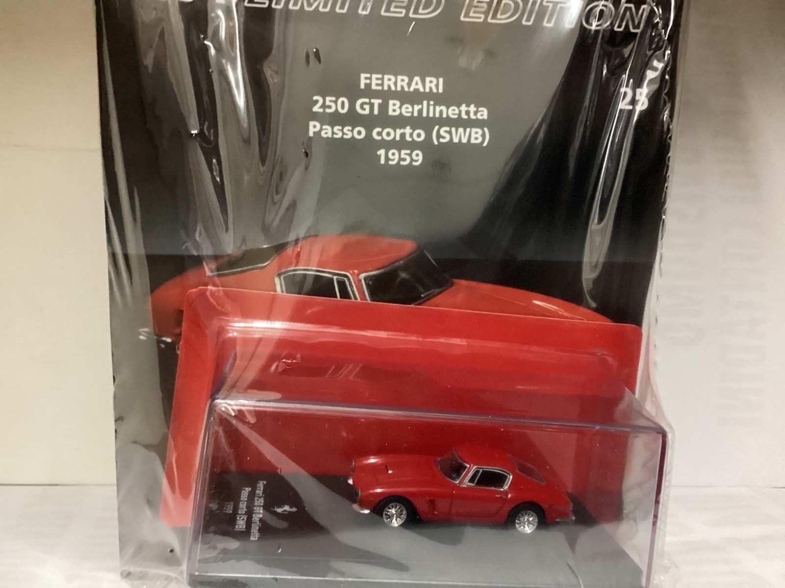 Ferrari 250 California 1957, 1/64 Die-Cast + Booklet, Centauria Limited Edition - Image 24