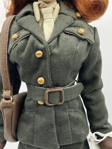 Ashton Drake Galleries Gene Marshall 16" Fashion Doll USO Mel Odom W/ Stand - Picture 10 of 13