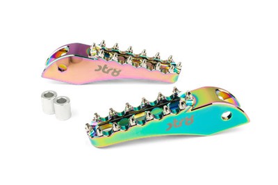 Sozius Fußrasten STR8 MX Evo Rieju MRT CNC Neochrom (Set)