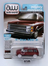 Auto World Mighty Minivans 1985 Dodge Caravan Release 2 Version B Chase