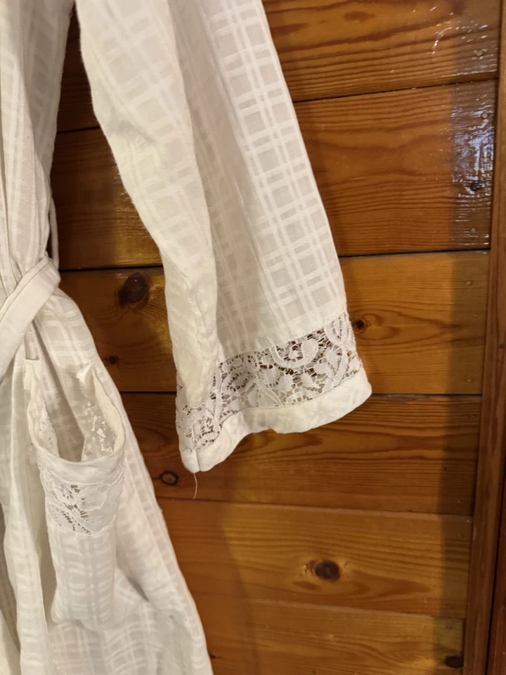 Victoria’s Secret Mujer’s Vintage Blanco Cinturón Bata Bolsillos Encaje Ribete Talla M Foto 3 de 4