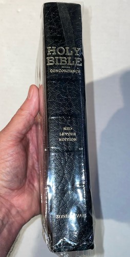 NEW In Box - Holy Bible Concordance Black Leather Red Letter Edition – Zondervan - Picture 3 of 11