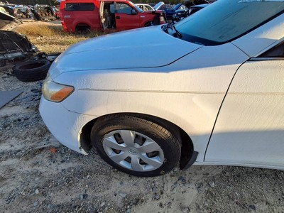 2007 Toyota Camry Left Driver Fender White Used 4DR SED Local Pick Up Only