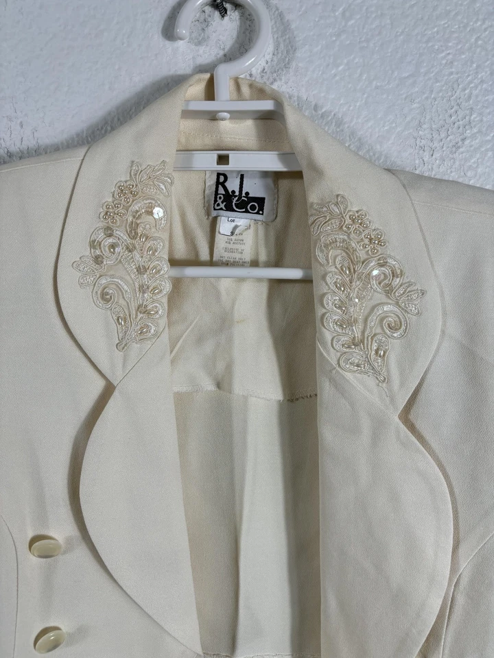 Blazer recortado vintage R J & Co para mujer 8 cuentas bordado años 90 Foto 2 de 4